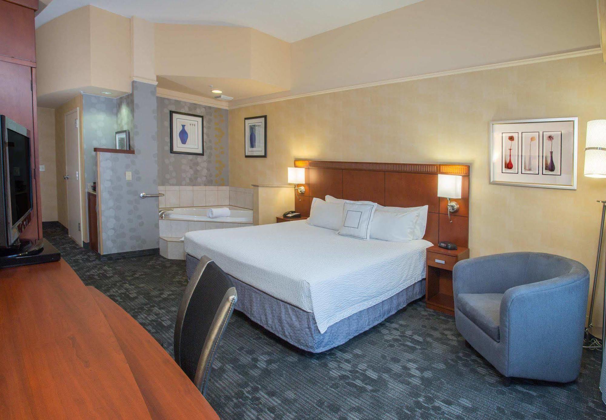 Hotel Courtyard Boston Raynham Exterior foto